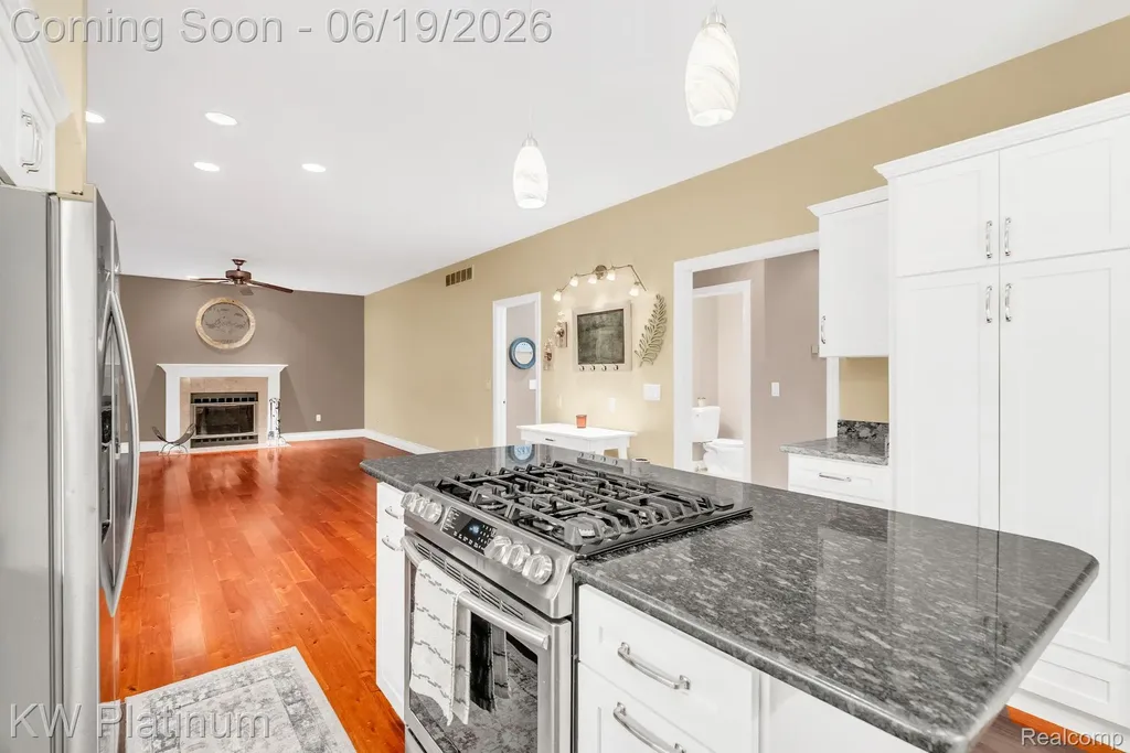 4270 Greenview Circle Fort Gratiot Charter Township MI 48059