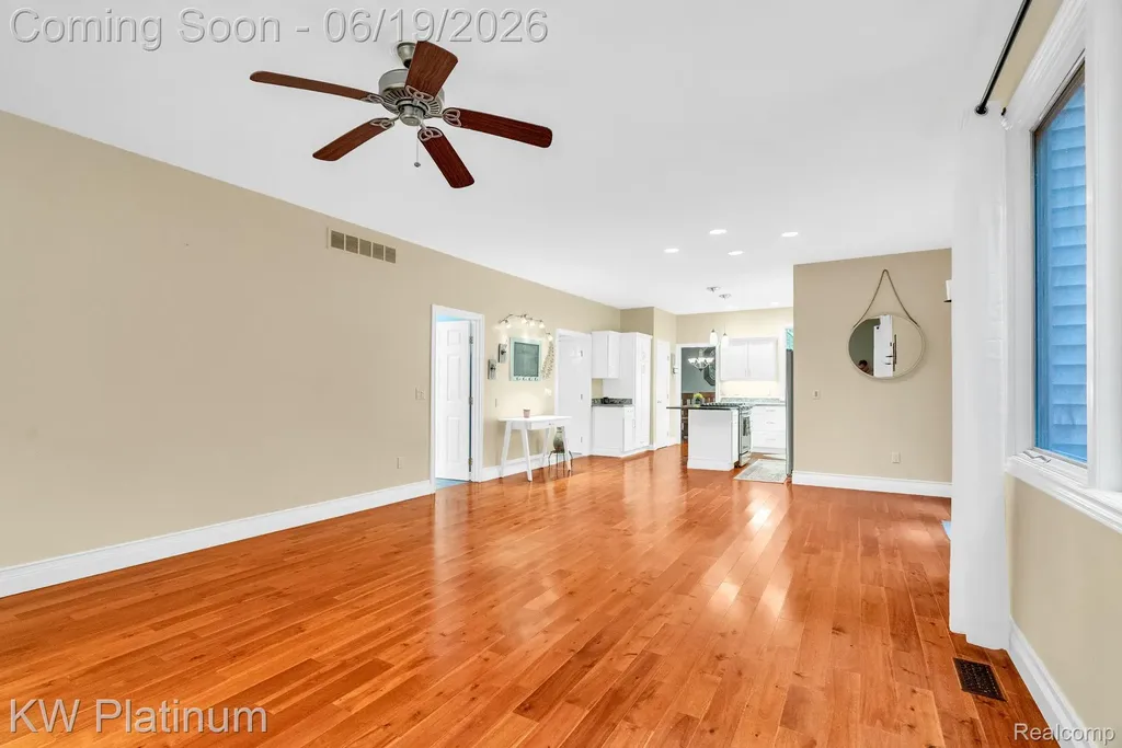 4270 Greenview Circle Fort Gratiot Charter Township MI 48059