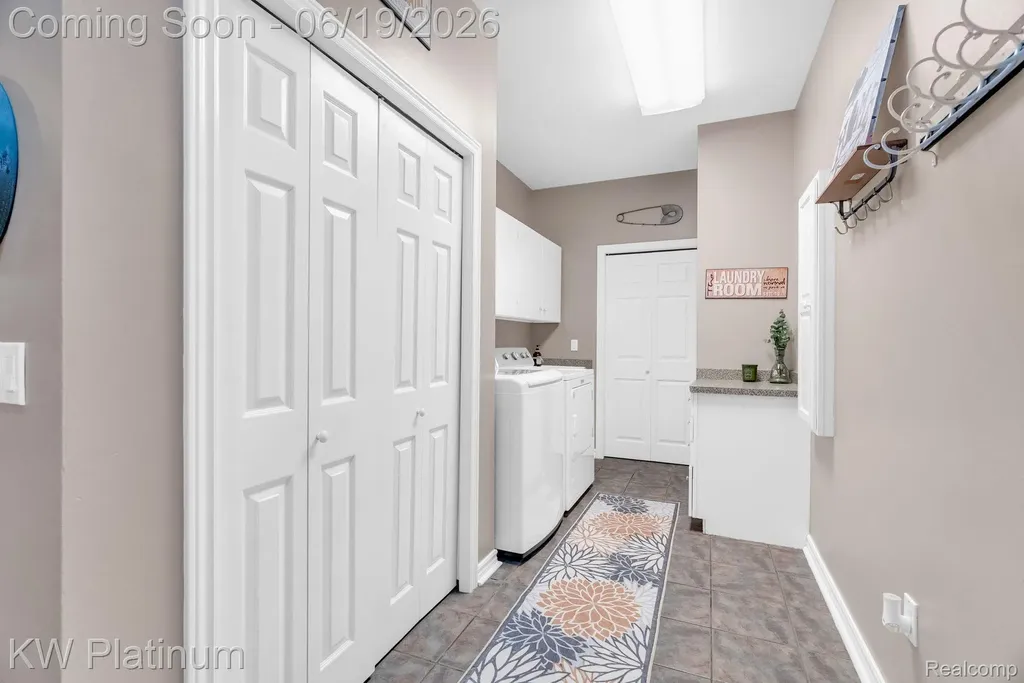 4270 Greenview Circle Fort Gratiot Charter Township MI 48059