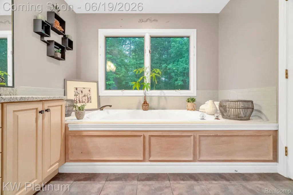 4270 Greenview Circle Fort Gratiot Charter Township MI 48059