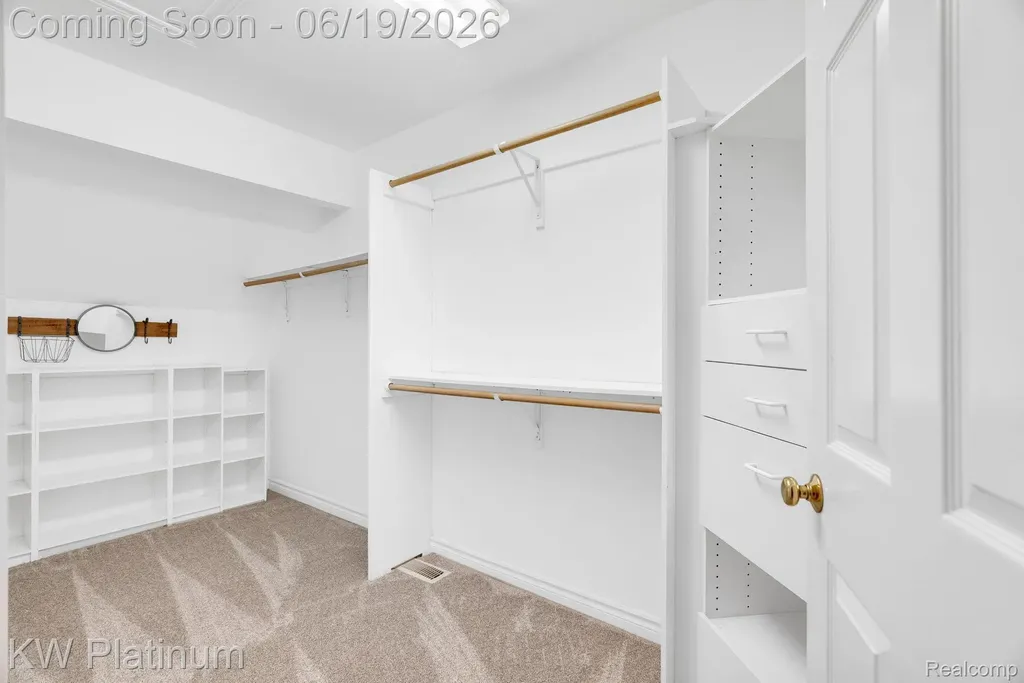 4270 Greenview Circle Fort Gratiot Charter Township MI 48059