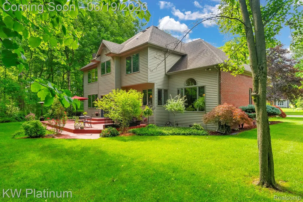 4270 Greenview Circle Fort Gratiot Charter Township MI 48059