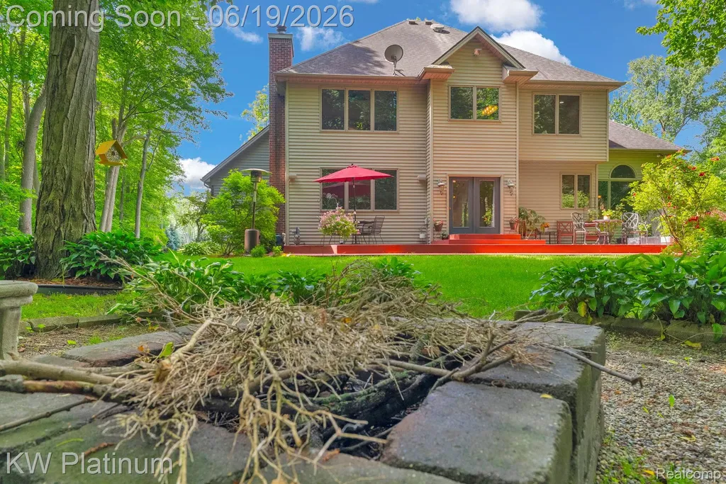 4270 Greenview Circle Fort Gratiot Charter Township MI 48059