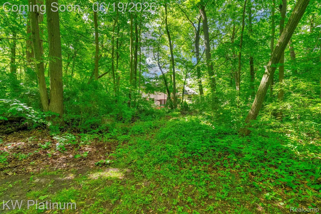 4270 Greenview Circle Fort Gratiot Charter Township MI 48059