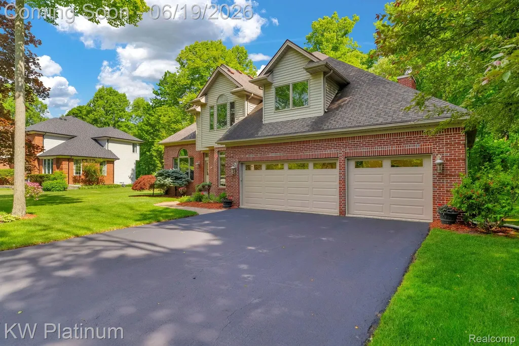 4270 Greenview Circle Fort Gratiot Charter Township MI 48059