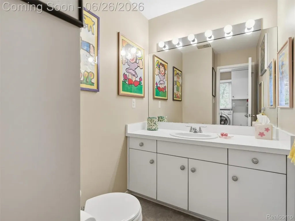 4751 Rolling Ridge Road West Bloomfield Charter Township MI 48323