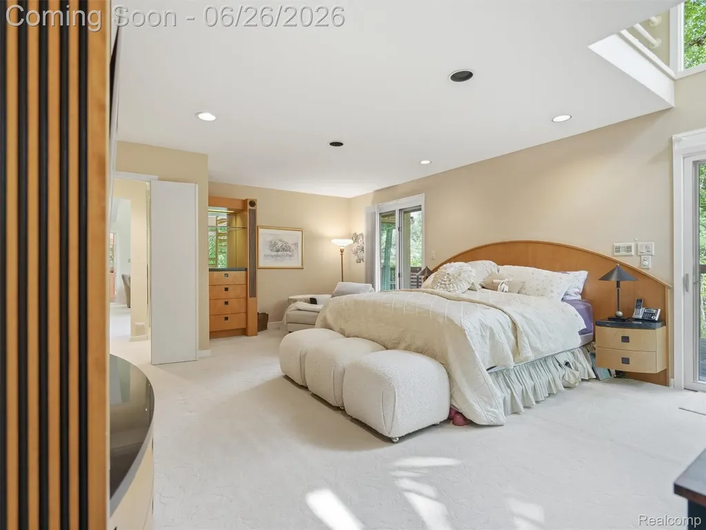 4751 Rolling Ridge Road West Bloomfield Charter Township MI 48323