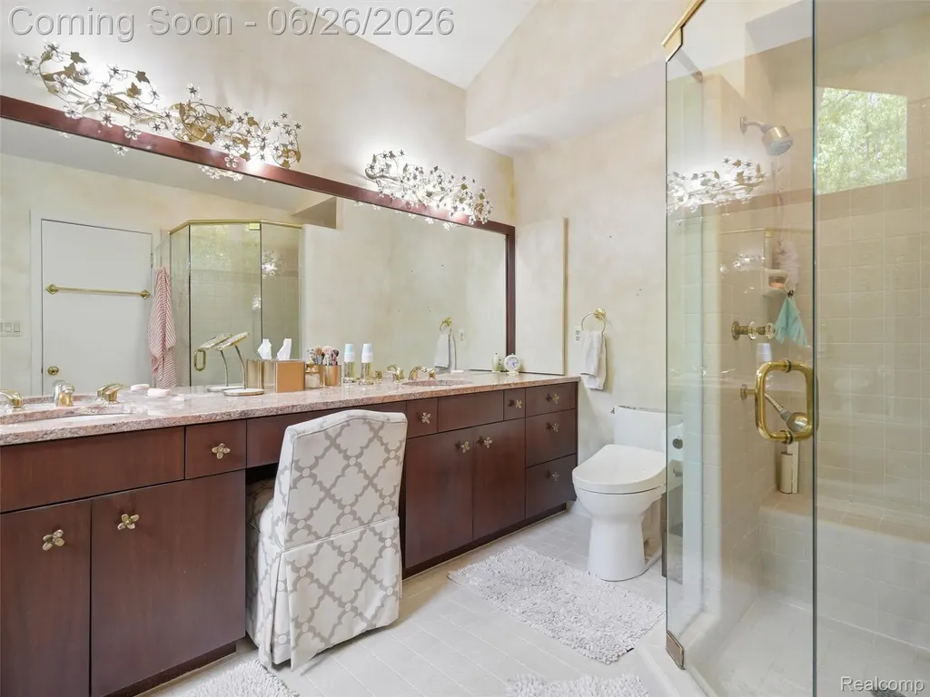 4751 Rolling Ridge Road West Bloomfield Charter Township MI 48323