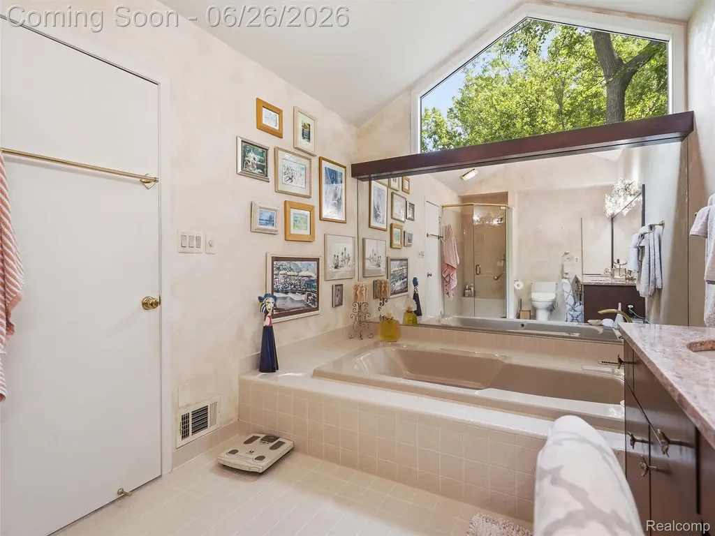 4751 Rolling Ridge Road West Bloomfield Charter Township MI 48323