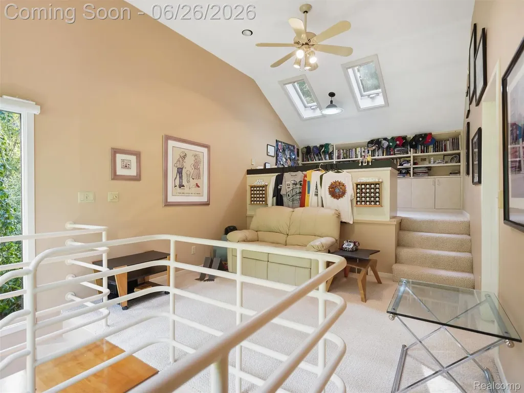 4751 Rolling Ridge Road West Bloomfield Charter Township MI 48323