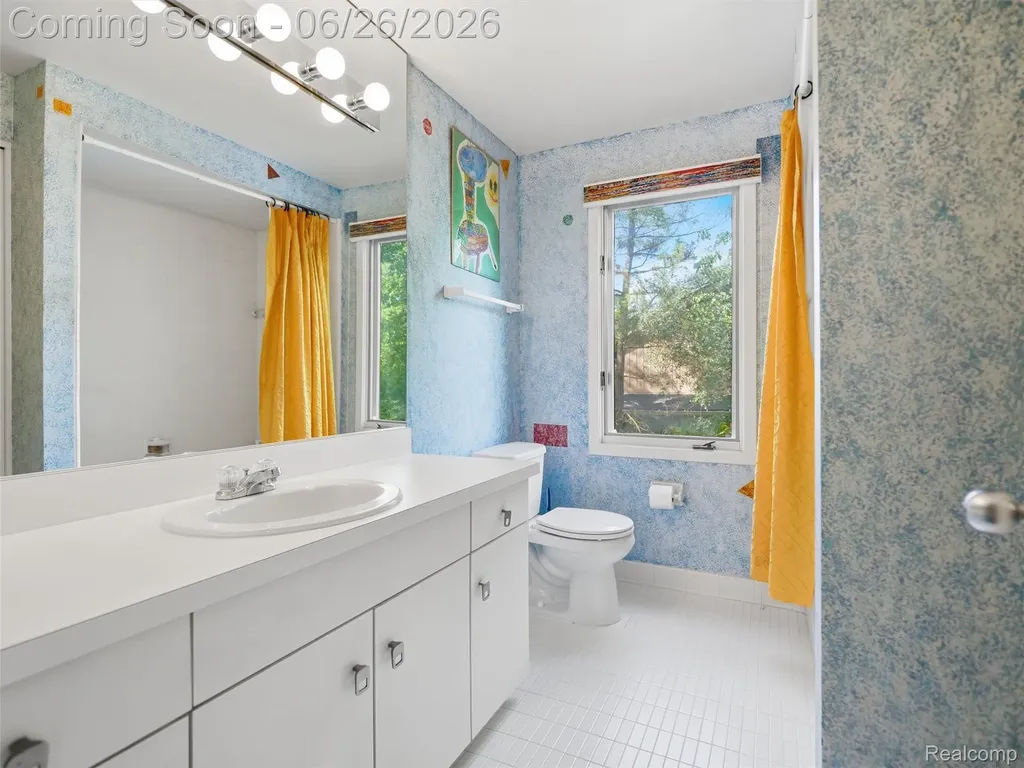 4751 Rolling Ridge Road West Bloomfield Charter Township MI 48323
