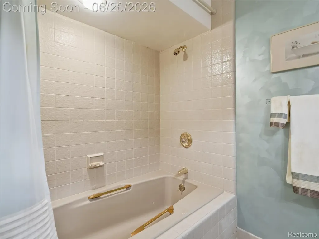 4751 Rolling Ridge Road West Bloomfield Charter Township MI 48323