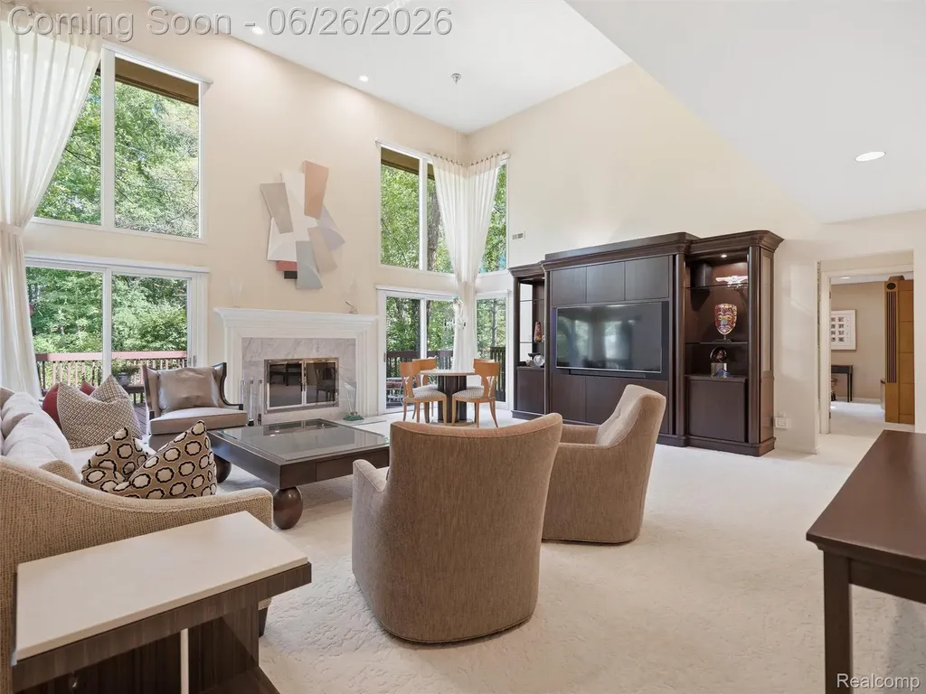 4751 Rolling Ridge Road West Bloomfield Charter Township MI 48323