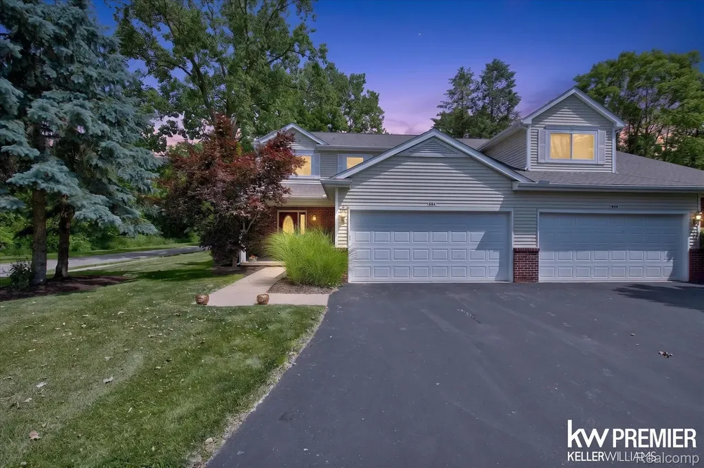 551 Indian Oaks Drive Howell City MI 48843