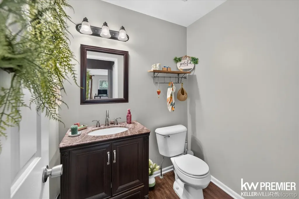 551 Indian Oaks Drive Howell City MI 48843