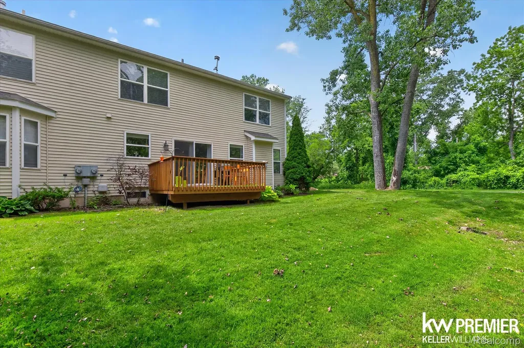 551 Indian Oaks Drive Howell City MI 48843