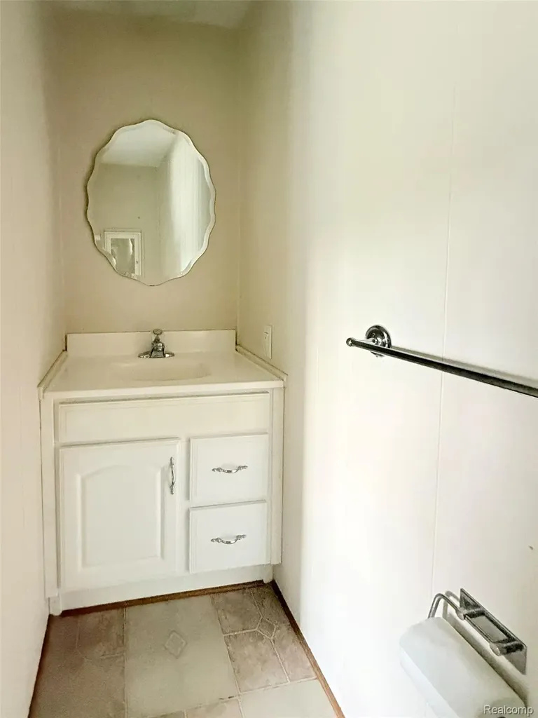 313 Huntington Frenchtown Township MI 48166