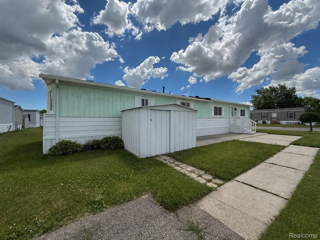 313 Huntington Frenchtown Township MI 48166