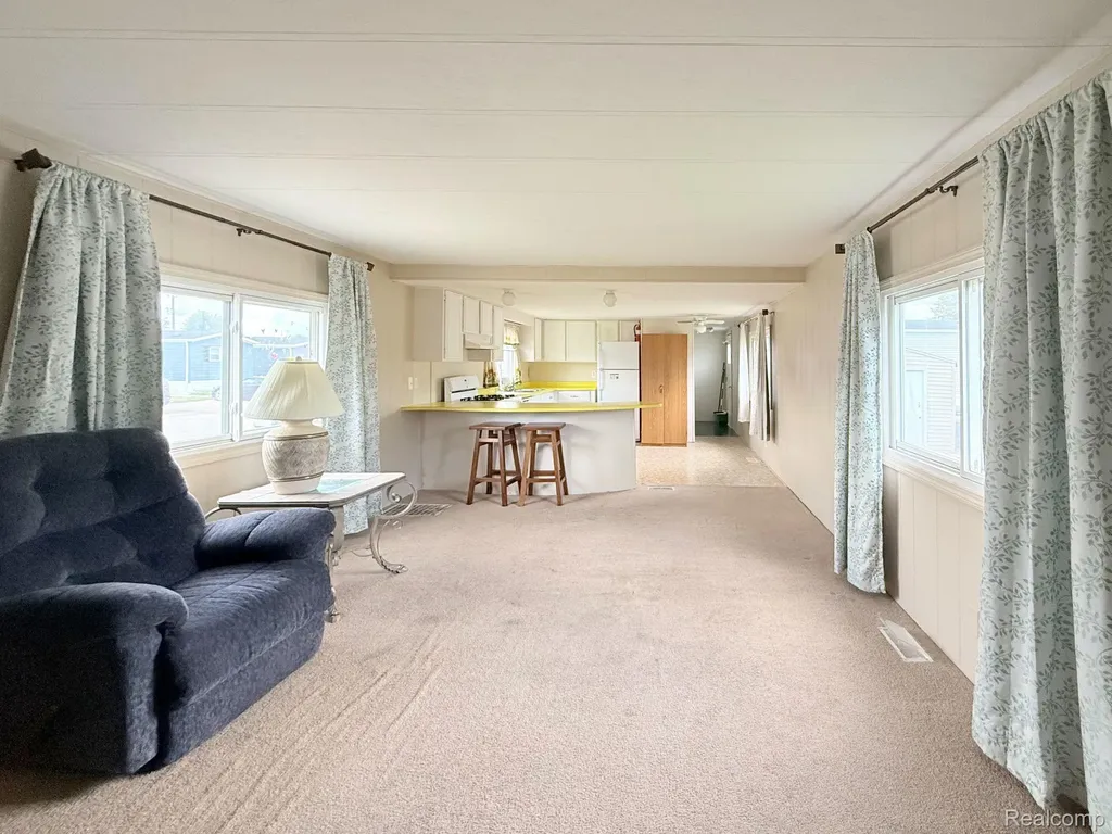 313 Huntington Frenchtown Township MI 48166
