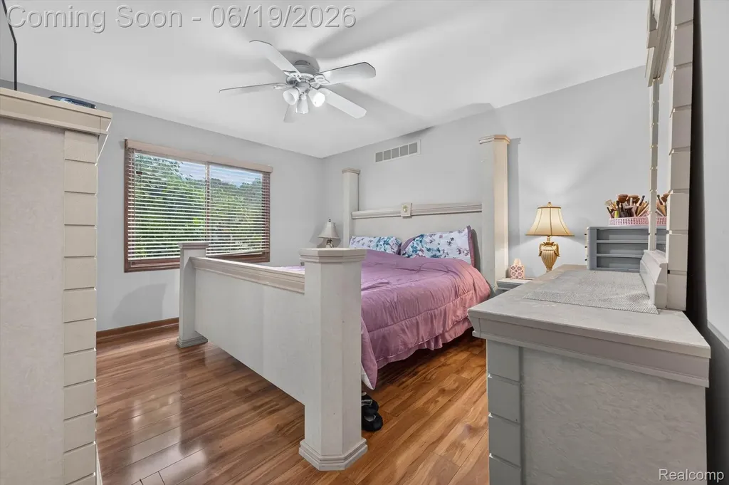 46362 Springhill Drive Shelby Charter Township MI 48317