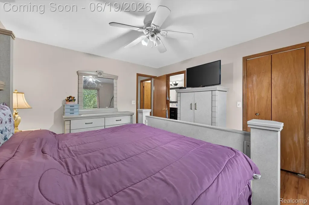 46362 Springhill Drive Shelby Charter Township MI 48317