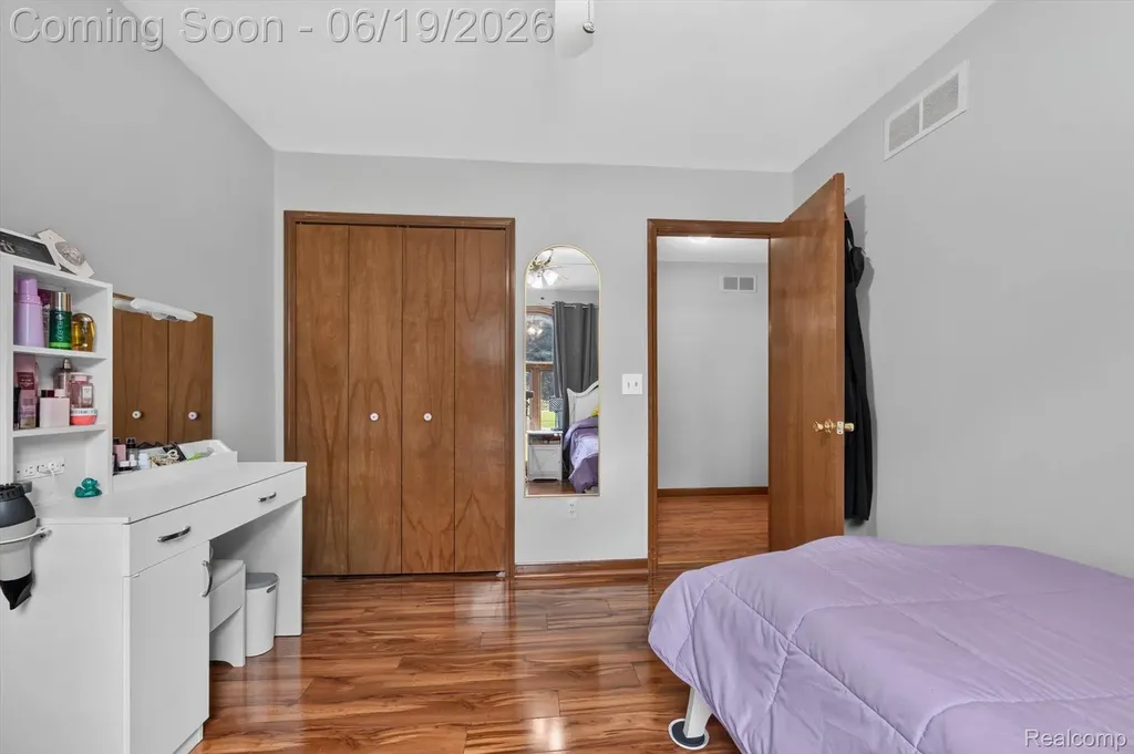 46362 Springhill Drive Shelby Charter Township MI 48317