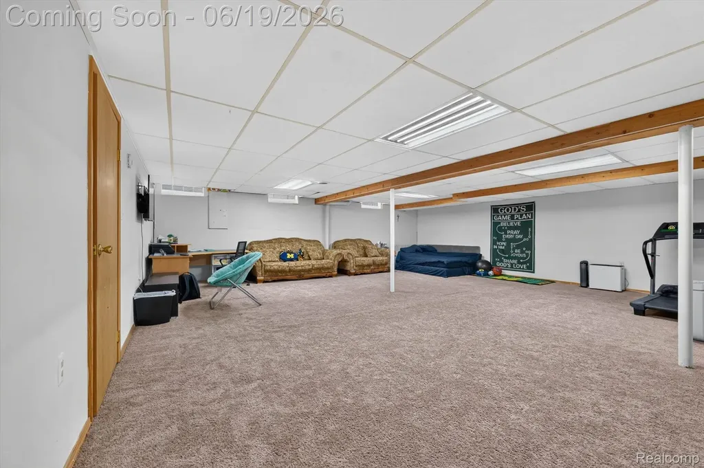 46362 Springhill Drive Shelby Charter Township MI 48317