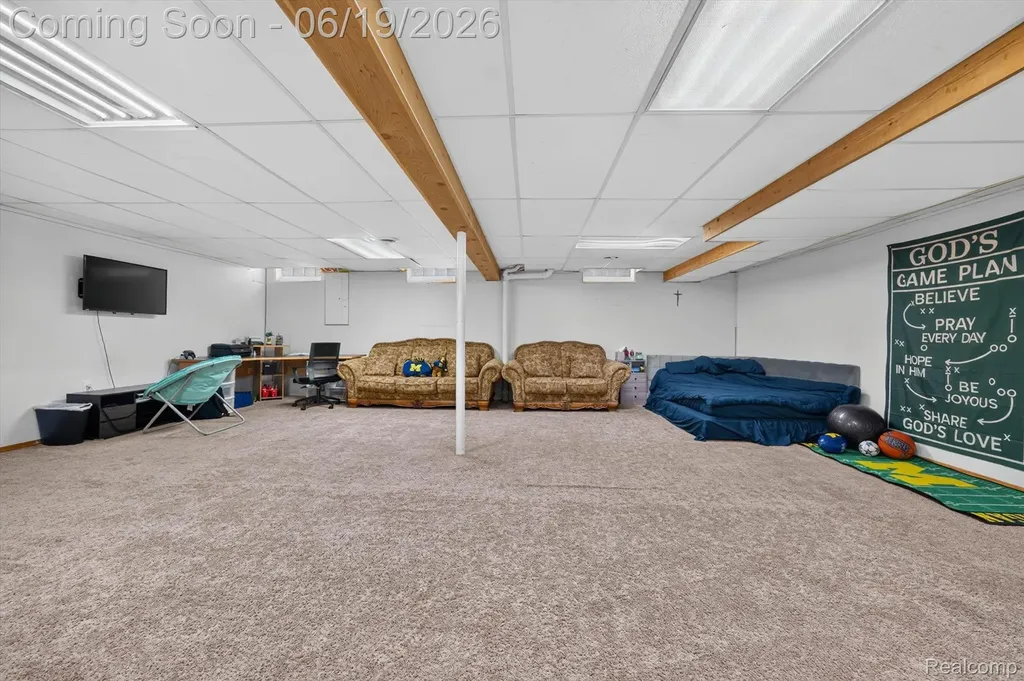 46362 Springhill Drive Shelby Charter Township MI 48317