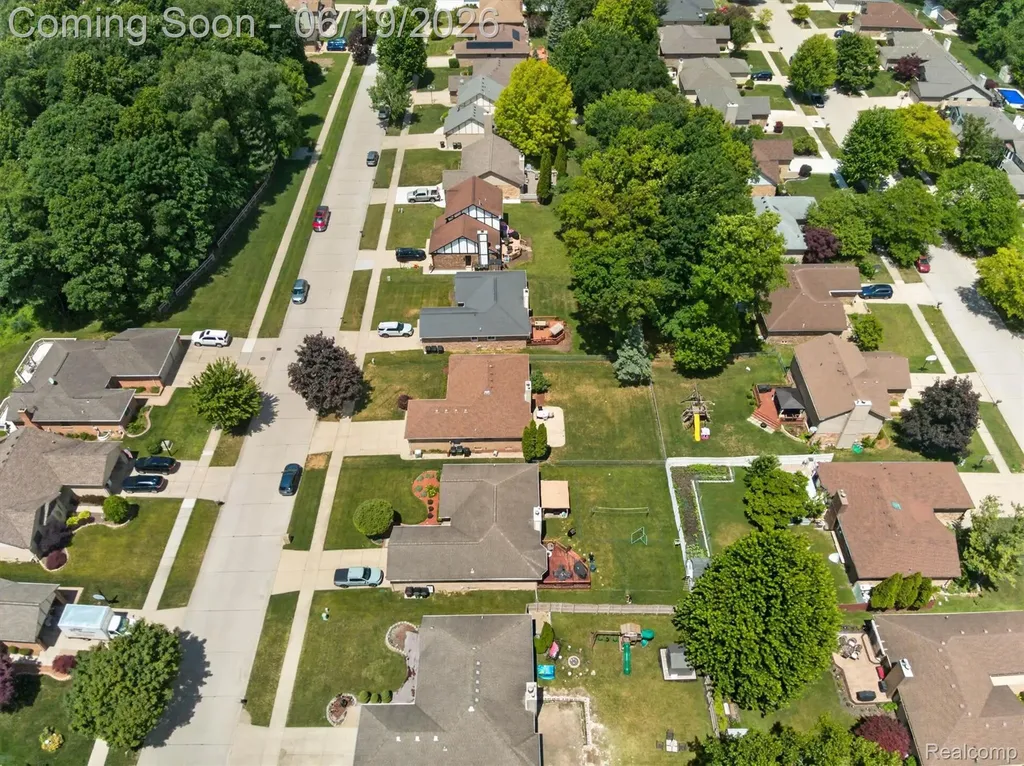 46362 Springhill Drive Shelby Charter Township MI 48317