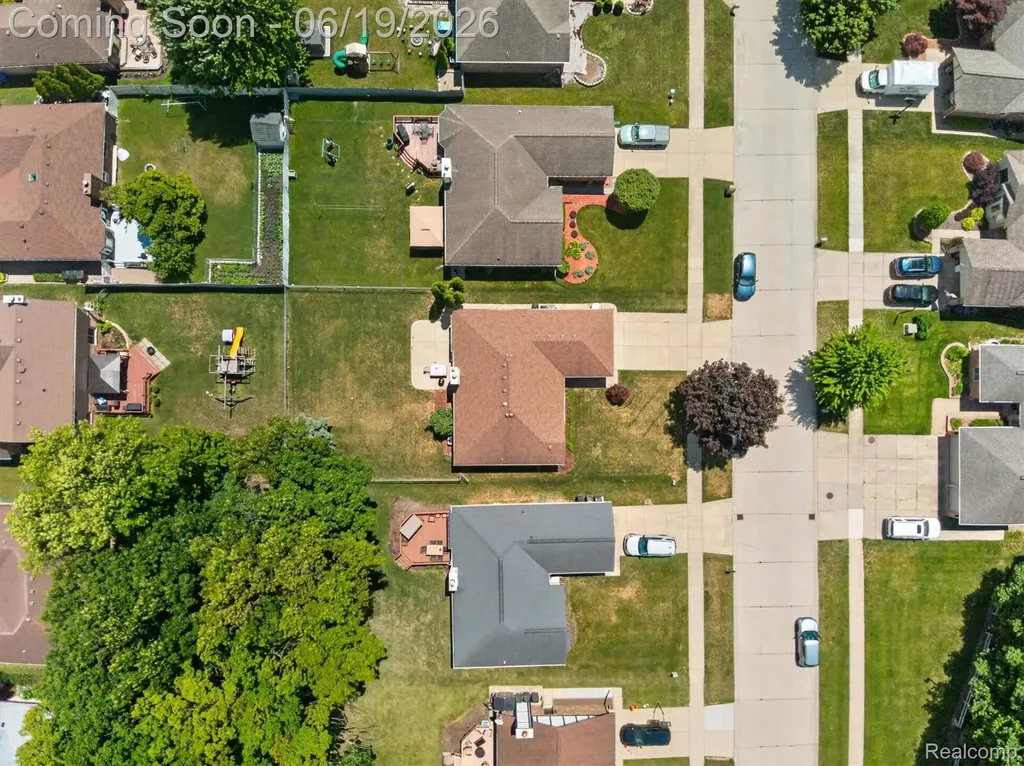 46362 Springhill Drive Shelby Charter Township MI 48317