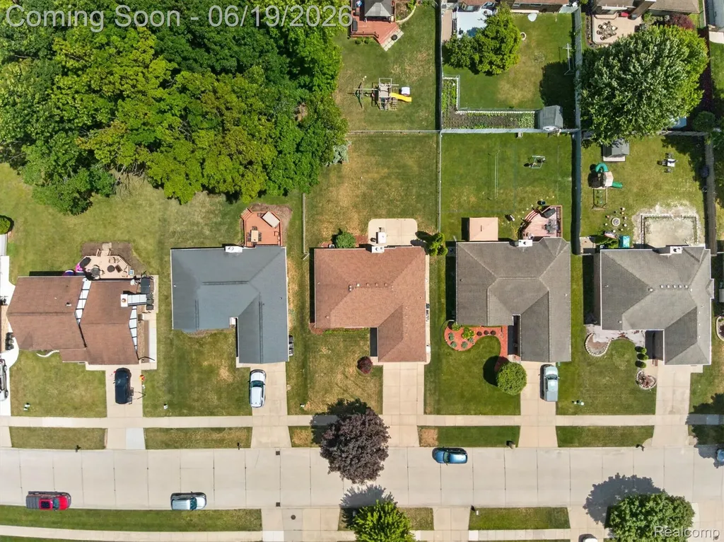 46362 Springhill Drive Shelby Charter Township MI 48317