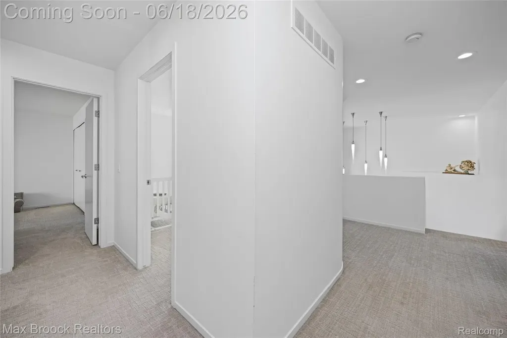 7102 Alta Vista Drive West Bloomfield Charter Township MI 48322