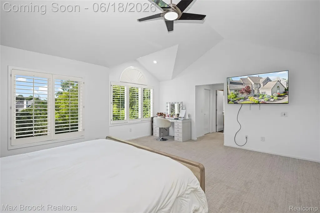 7102 Alta Vista Drive West Bloomfield Charter Township MI 48322