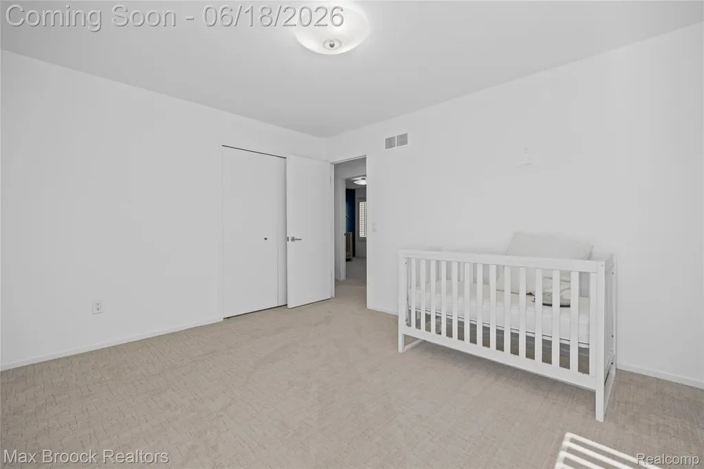 7102 Alta Vista Drive West Bloomfield Charter Township MI 48322