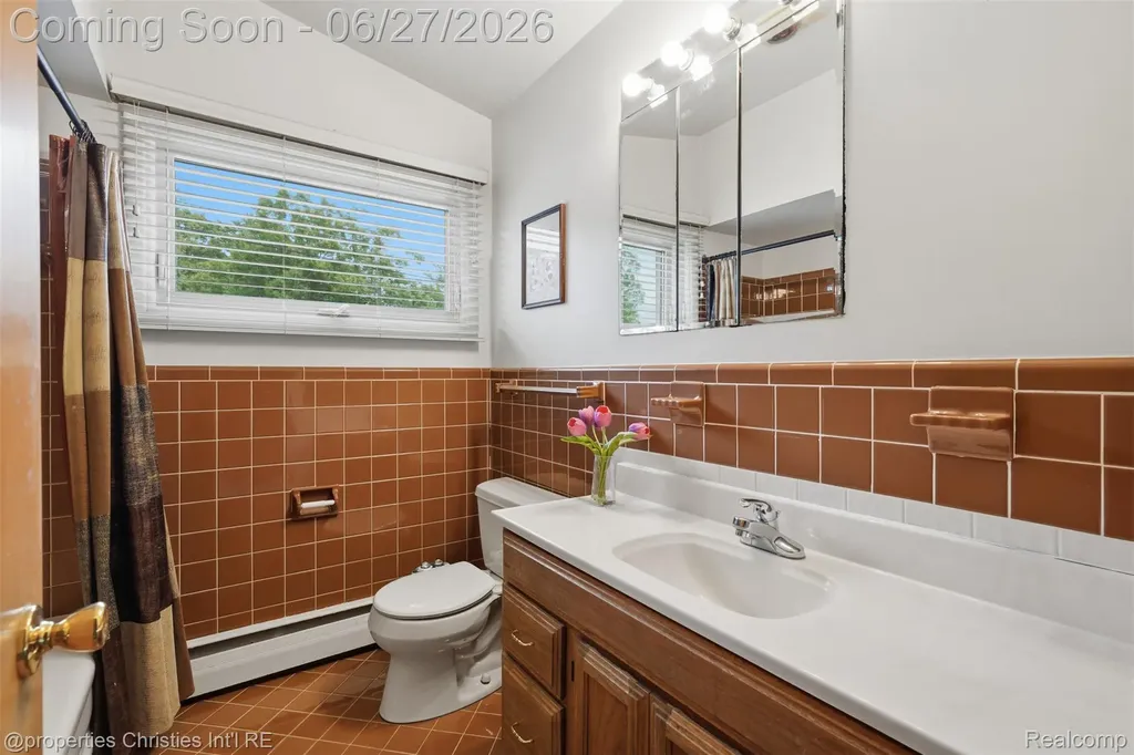 1318 S Williams Lake Road White Lake Charter Township MI 48386