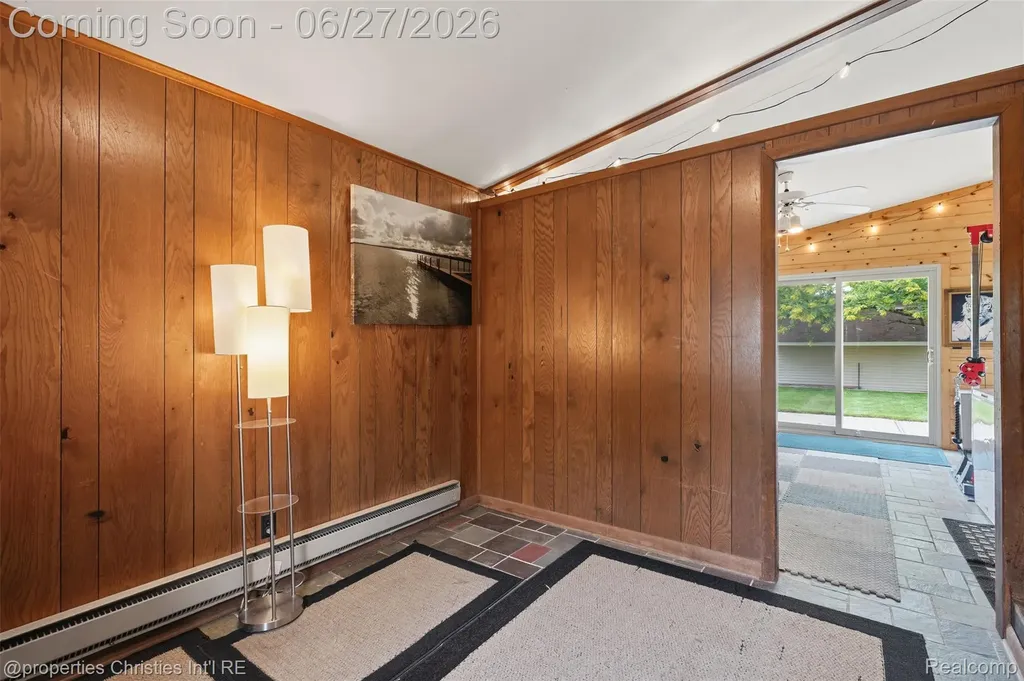1318 S Williams Lake Road White Lake Charter Township MI 48386
