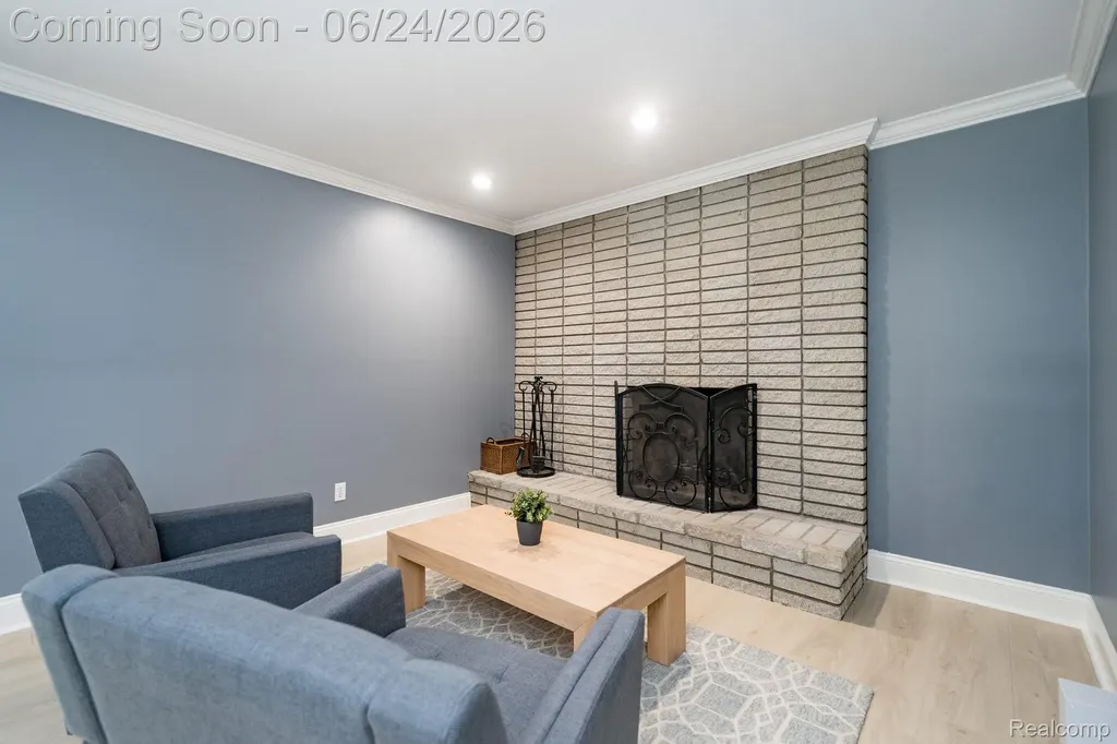 36343 Dardanella Street Livonia City MI 48152