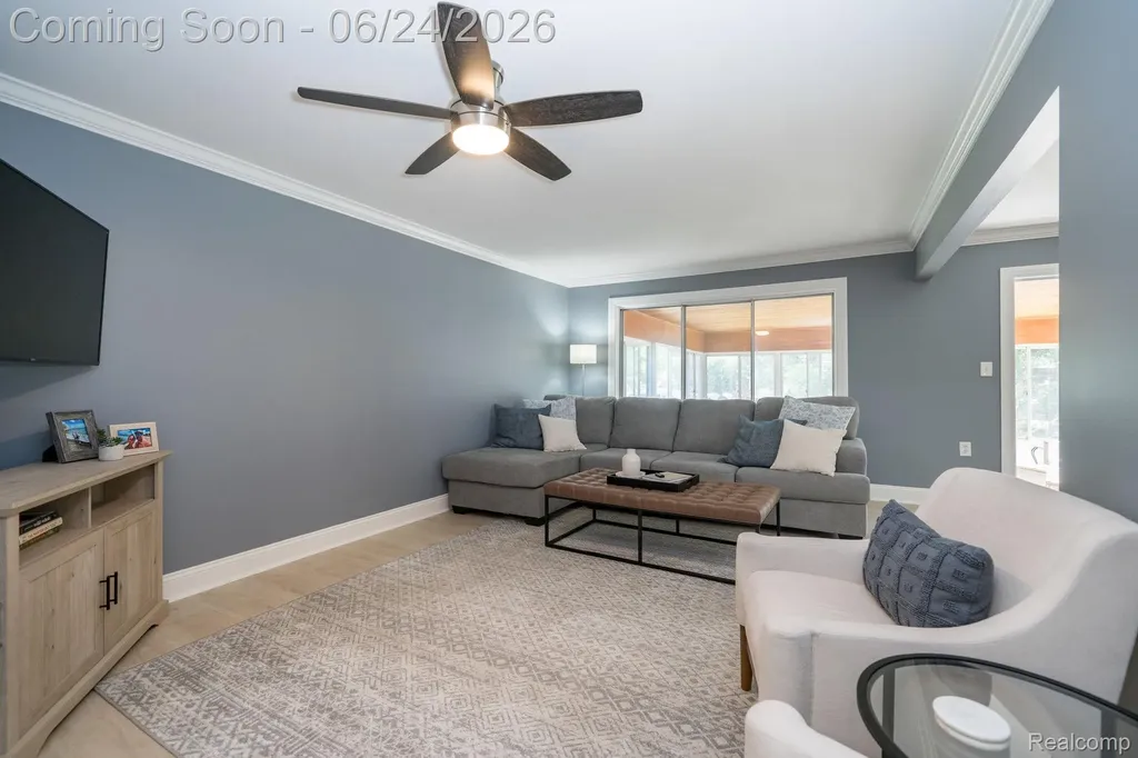 36343 Dardanella Street Livonia City MI 48152