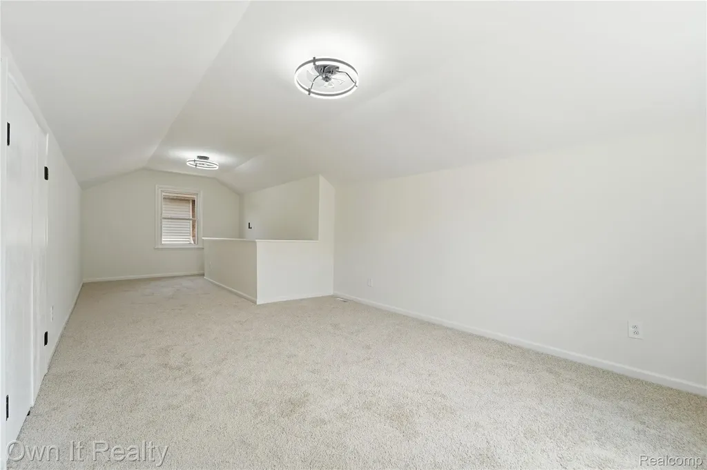 15490 Warwick Street Detroit City MI 48223