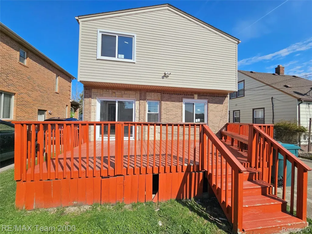 5215 Curtis Street Dearborn City MI 48126