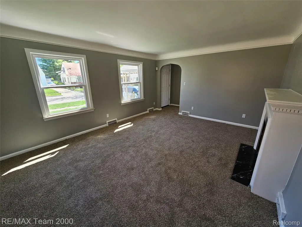 5215 Curtis Street Dearborn City MI 48126