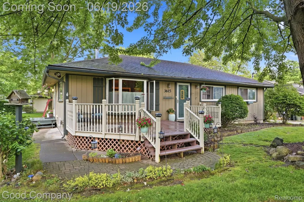 3615 Hazelton Avenue Rochester Hills City MI 48307