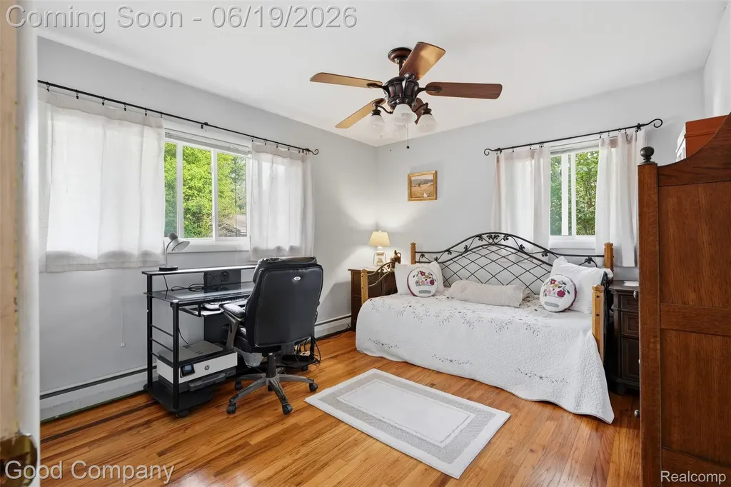 3615 Hazelton Avenue Rochester Hills City MI 48307