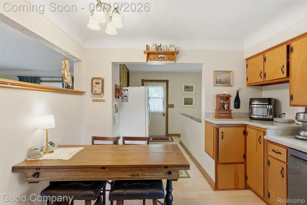 3615 Hazelton Avenue Rochester Hills City MI 48307