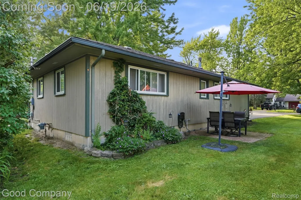 3615 Hazelton Avenue Rochester Hills City MI 48307