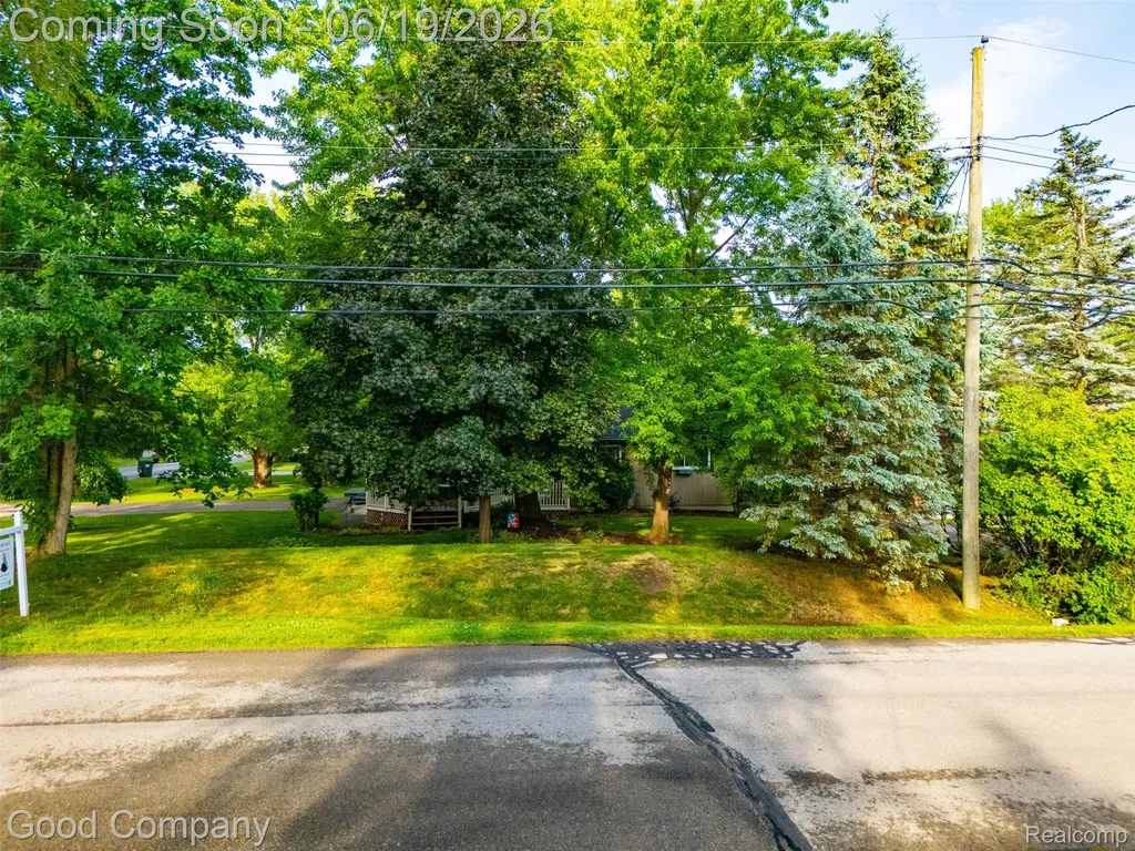3615 Hazelton Avenue Rochester Hills City MI 48307