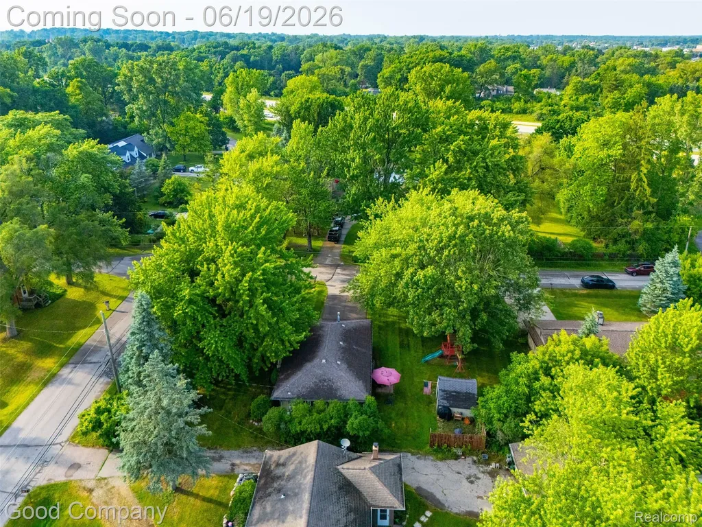3615 Hazelton Avenue Rochester Hills City MI 48307