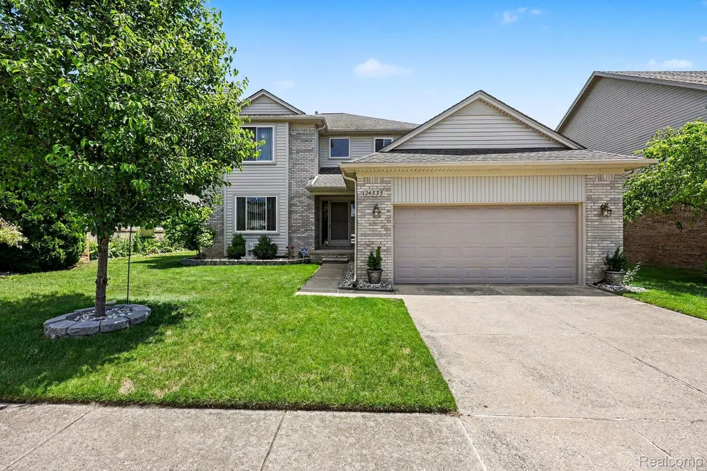 24535 Jason Drive Brownstown Charter Township MI 48134