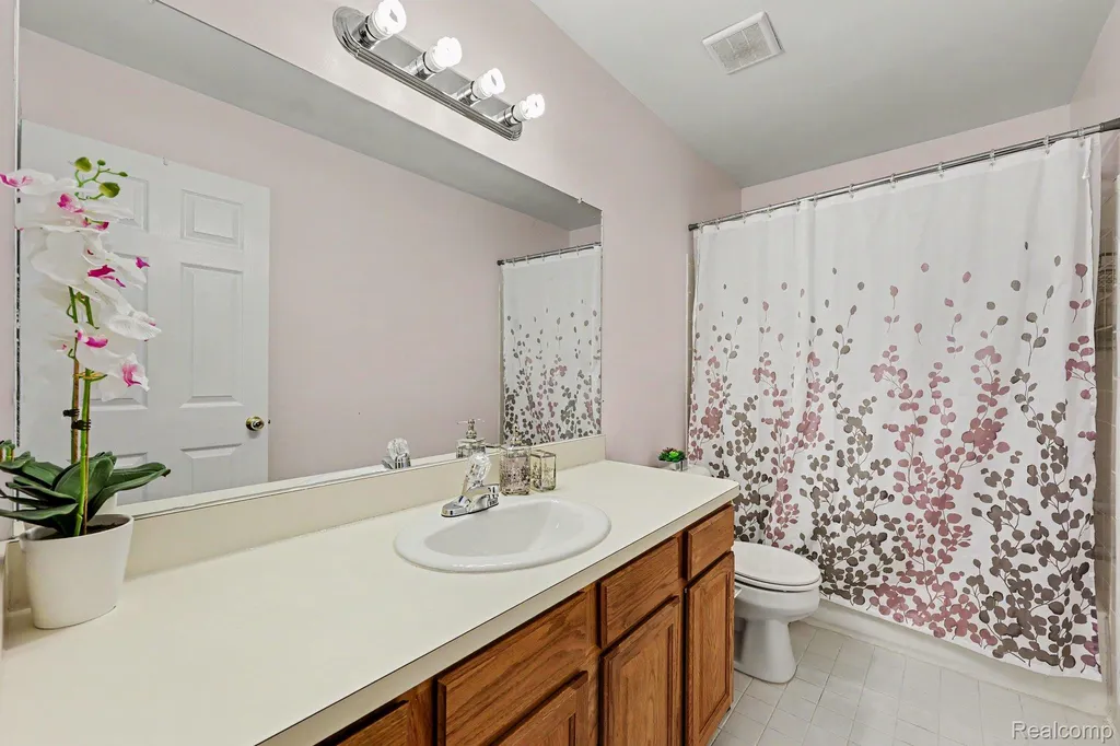 24535 Jason Drive Brownstown Charter Township MI 48134