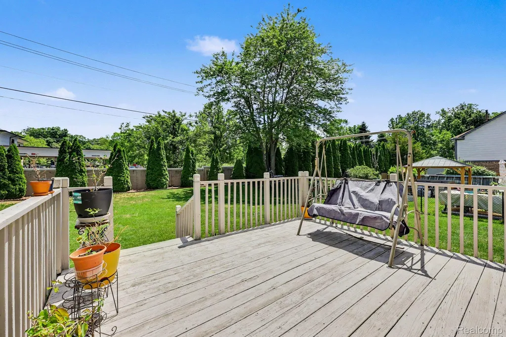 24535 Jason Drive Brownstown Charter Township MI 48134